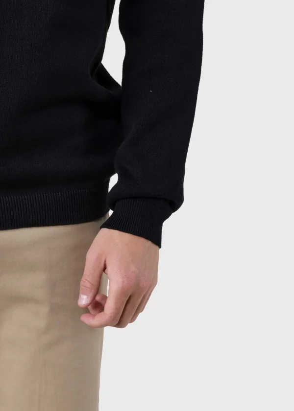 Basic Schwarzer Pullover aus Bio-Baumwolle