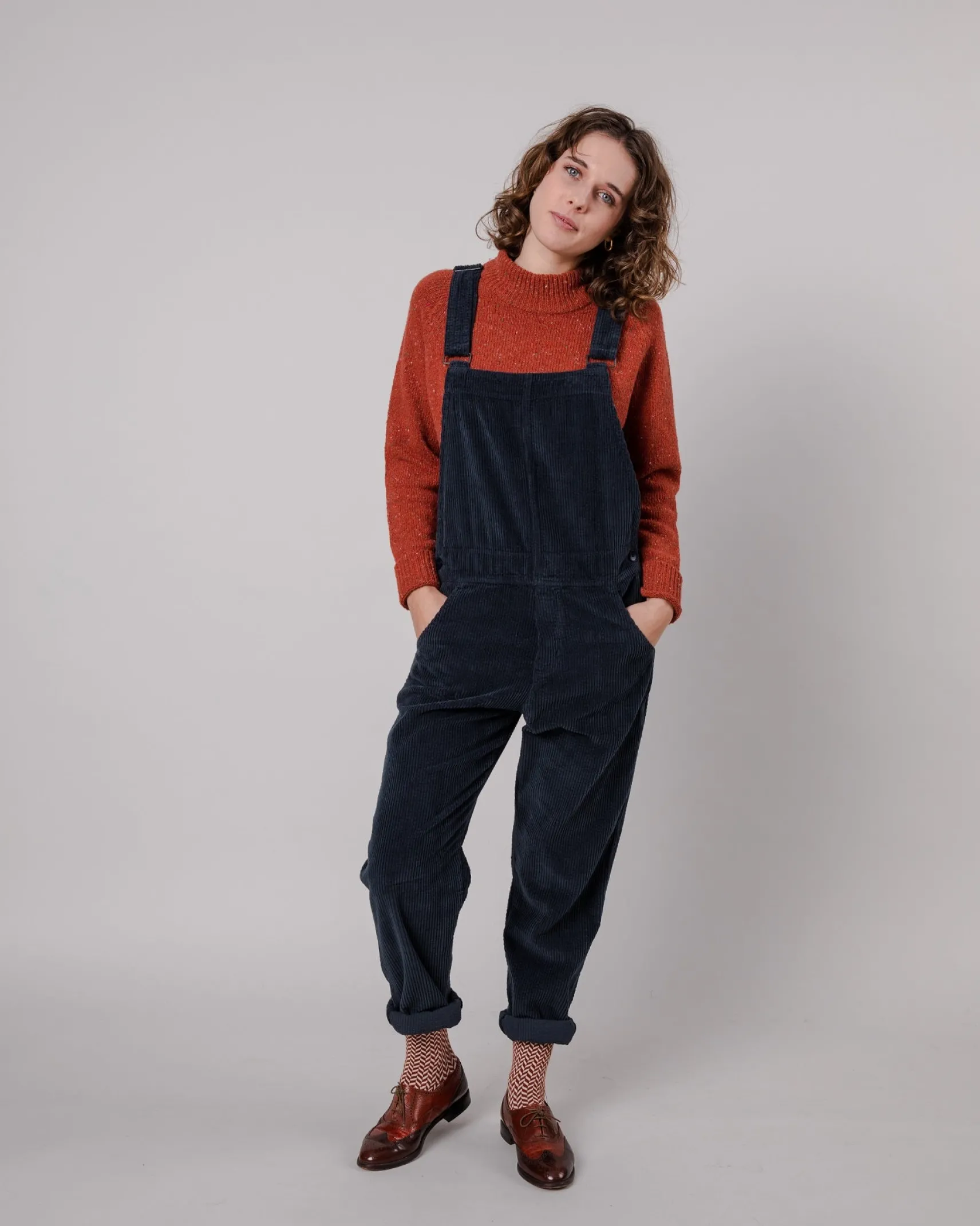 damen_cordsamtoverall_mar_1.webp Damen Cordsamt-Overall Marineblau