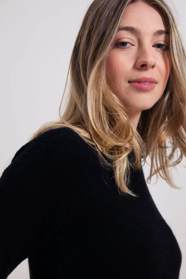Damen Schwarz Pullover aus recycelten Kaschmir Giulietta