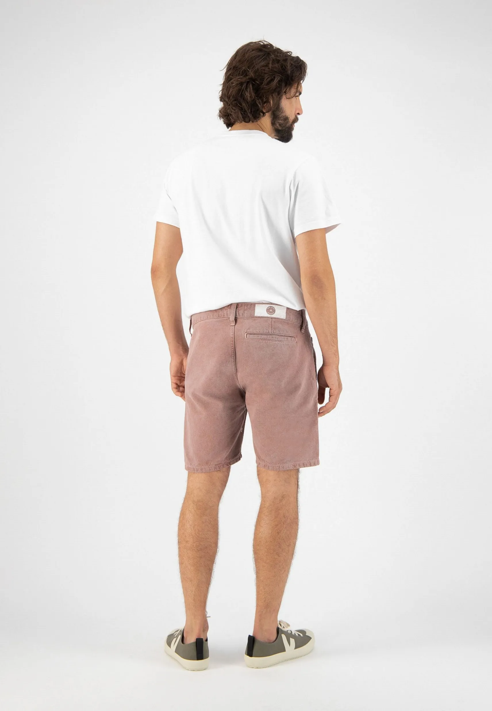 herren_jeansshorts_luca_t_1.webp Herren Jeansshorts Luca Terra