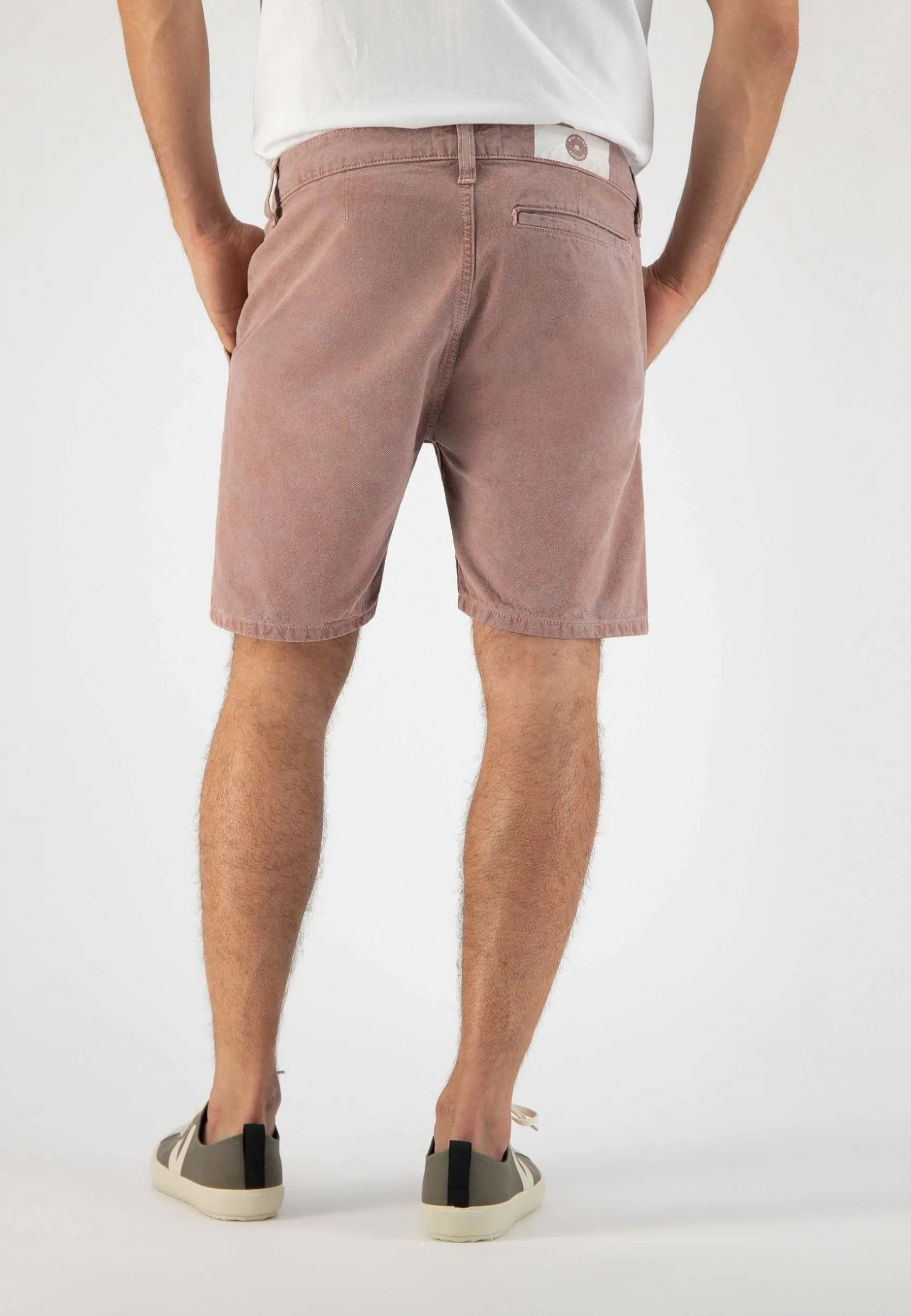 herren_jeansshorts_luca_t_2.webp Herren Jeansshorts Luca Terra