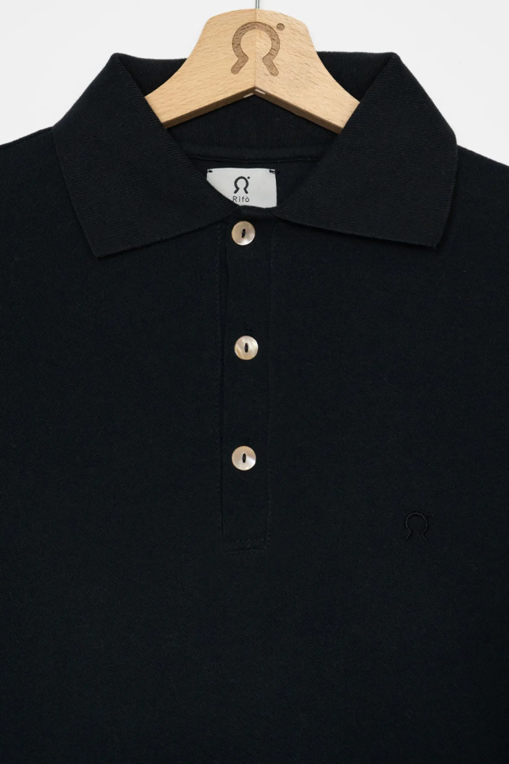 herrenpoloshirt_aus_bioba_1-2.webp Herren-Poloshirt aus Bio-Baumwolle Felice Schwarz