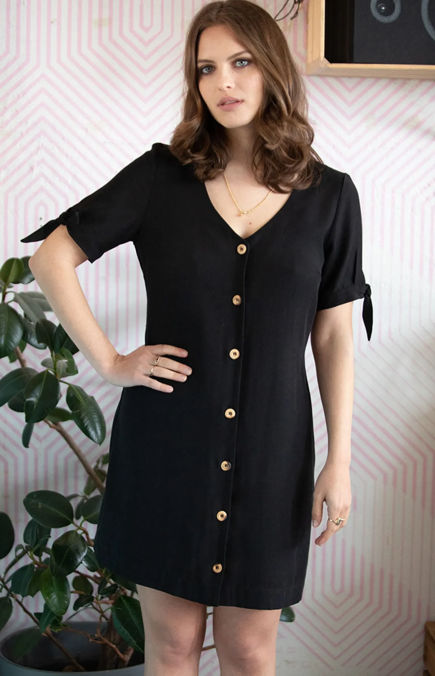 kleines_schwarzes_kleid_s_0.webp Kleines schwarzes Kleid Saule
