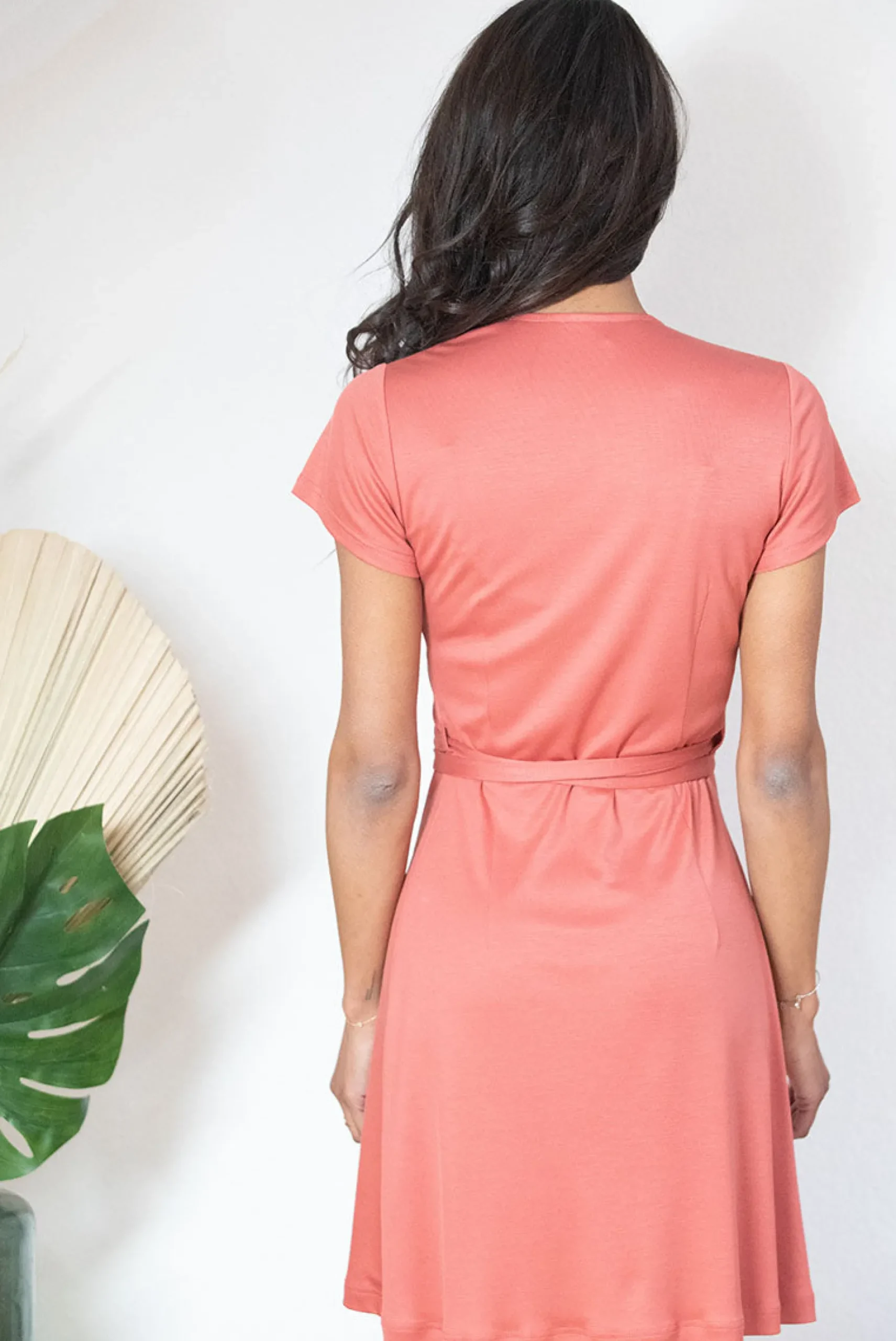 kurzes_tencel_kleid_acaci_2.webp Kurzes Tencel Kleid Acacia Dusty