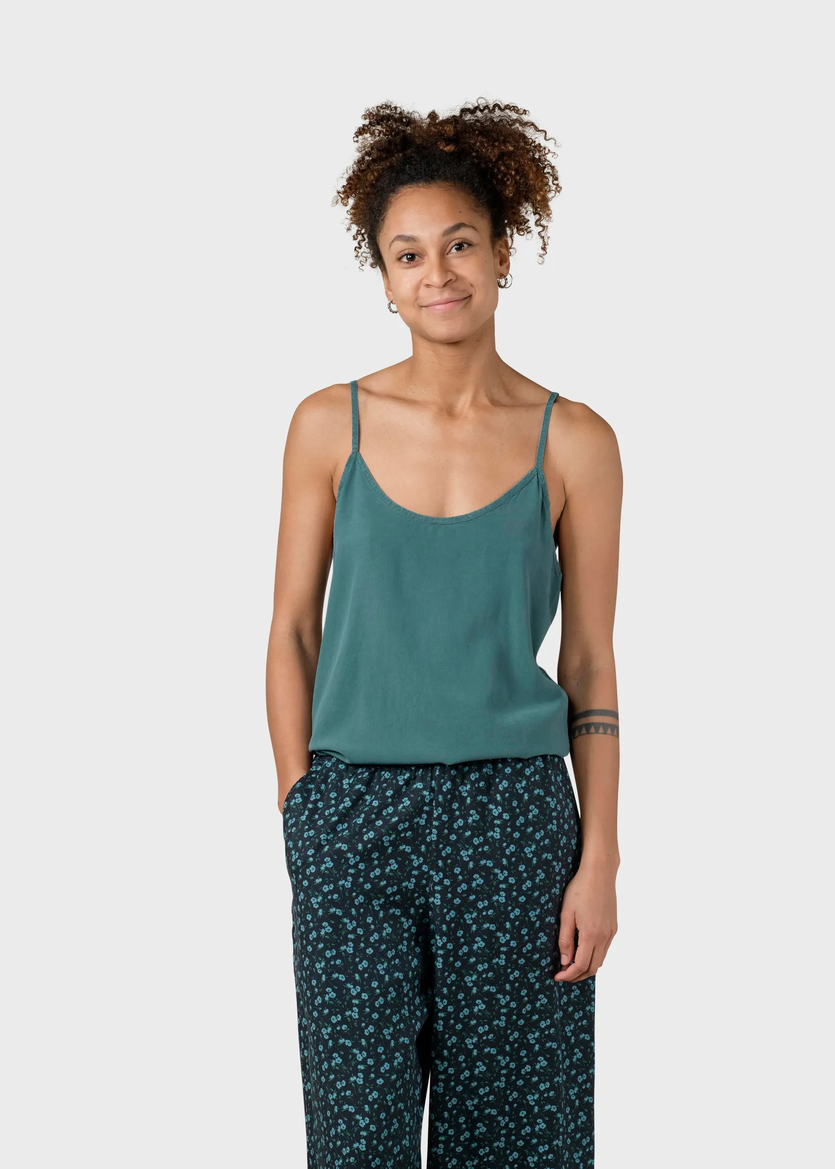 lyocell_tanktop_lili_grn_0.webp Lyocell Tank-Top Lili Grün