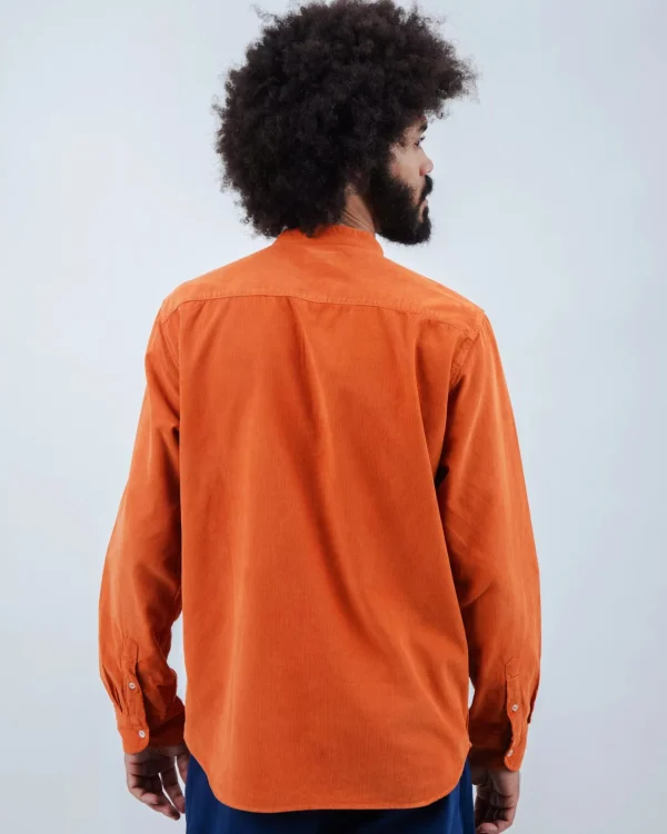 Orange Samthemd mit Stehkragen