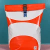 Orangefarbener Rucksack