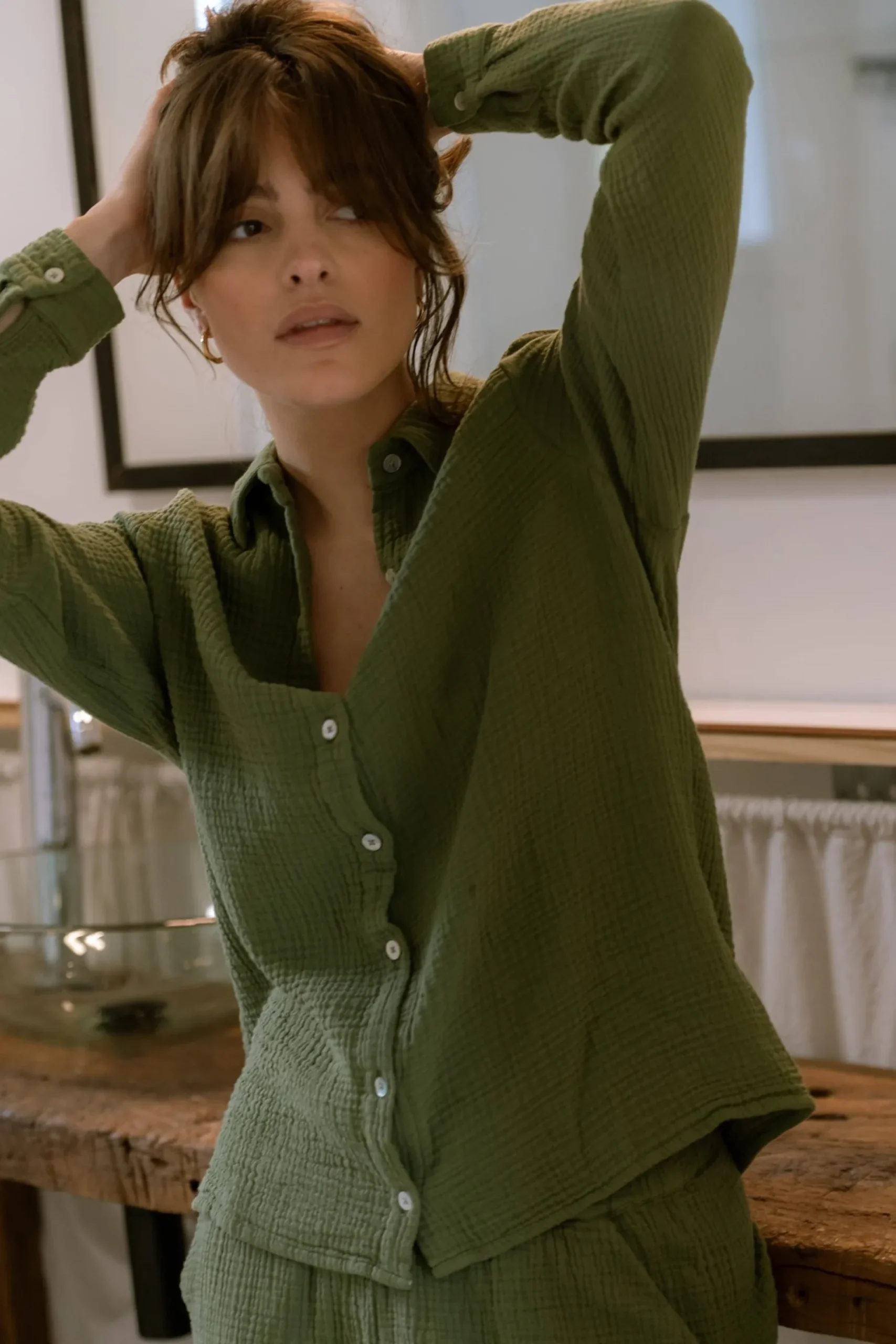 pyjamahemd_daphne_olivgrn_0.webp Pyjama-Hemd Daphne Olivgrün