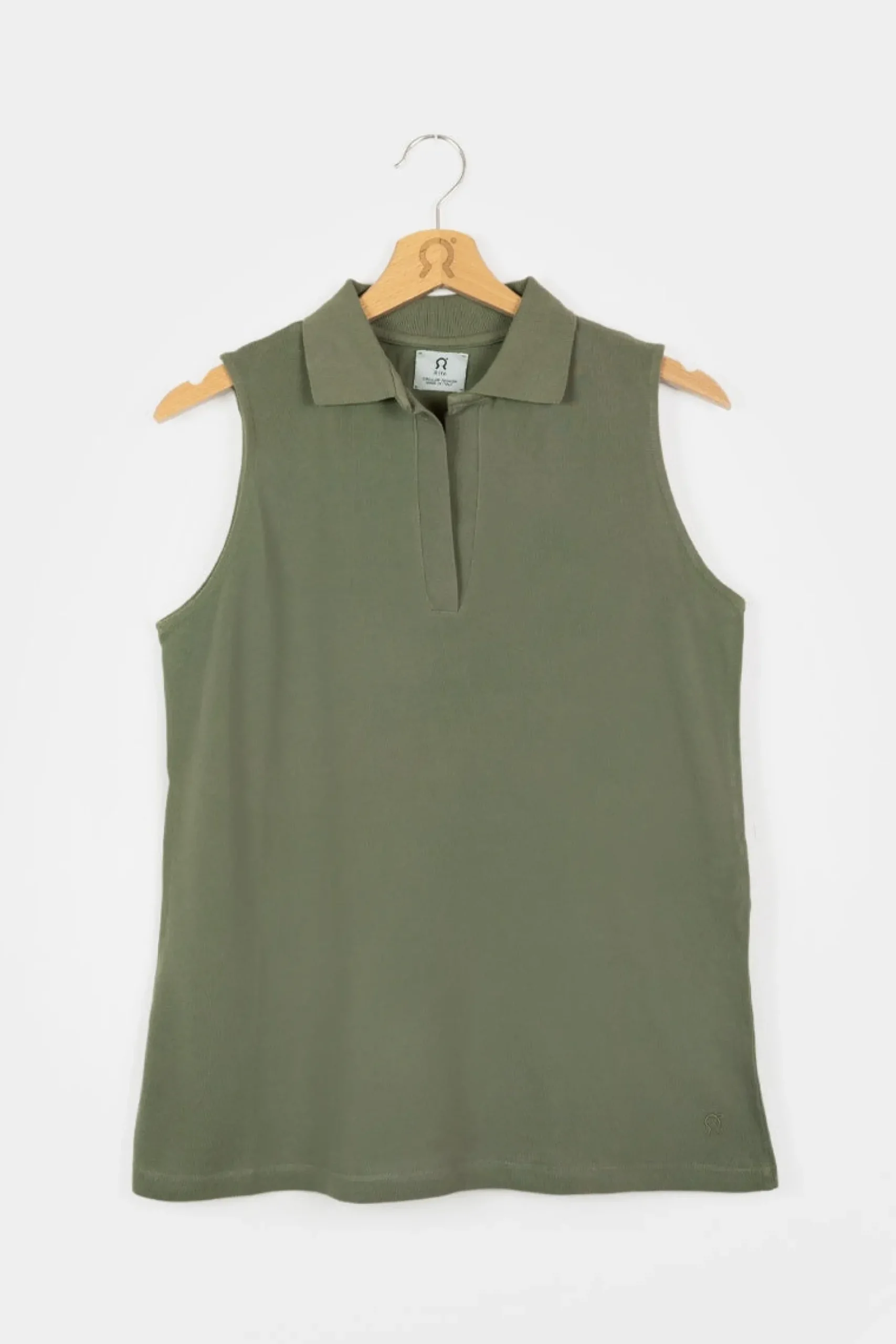 rmelloses_poloshirt_helen_3.webp Ärmelloses Poloshirt Helen Grün