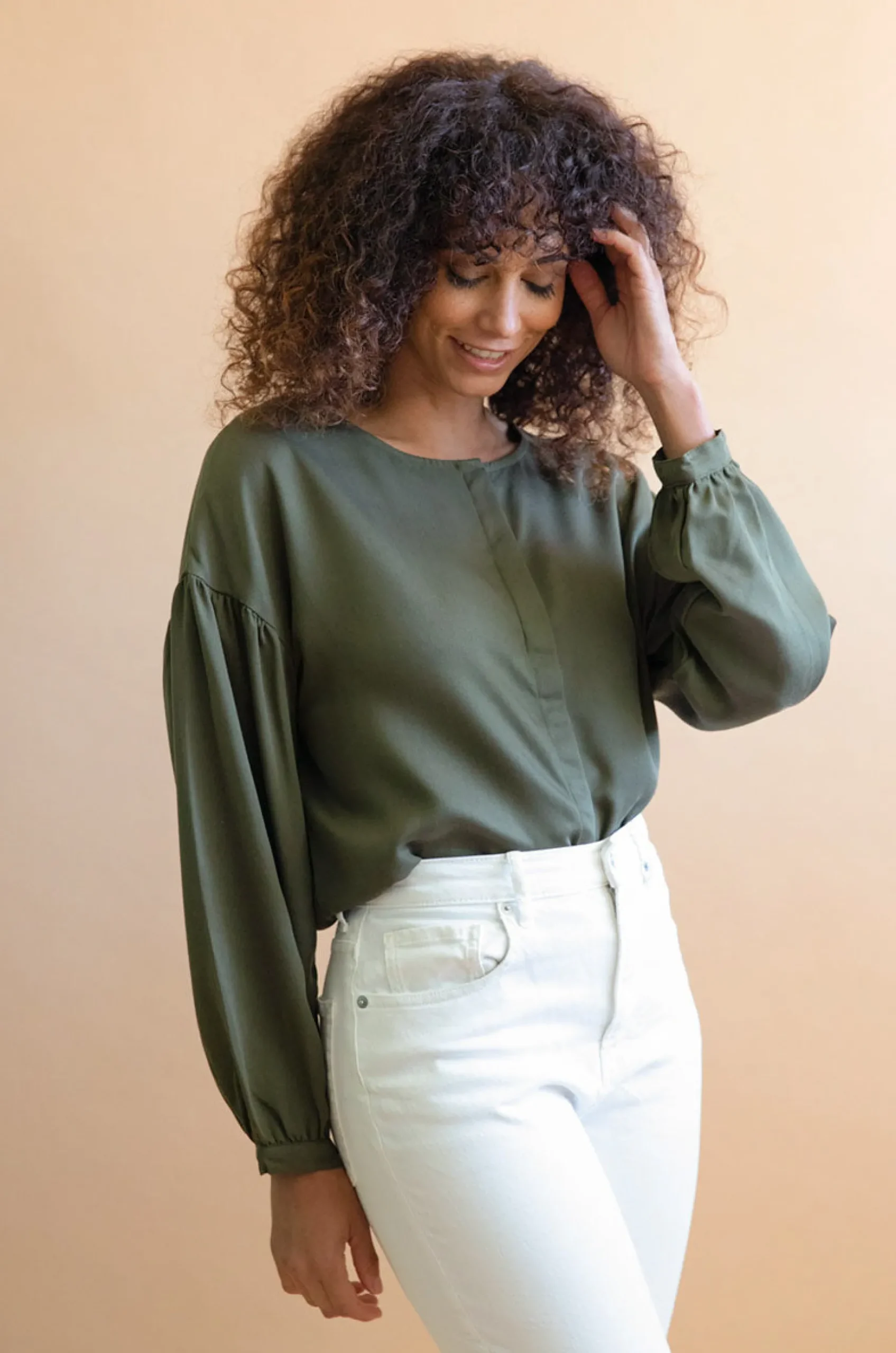 tencelbluse_narcisse_khak_0.webp Tencel-Bluse Narcisse Khaki