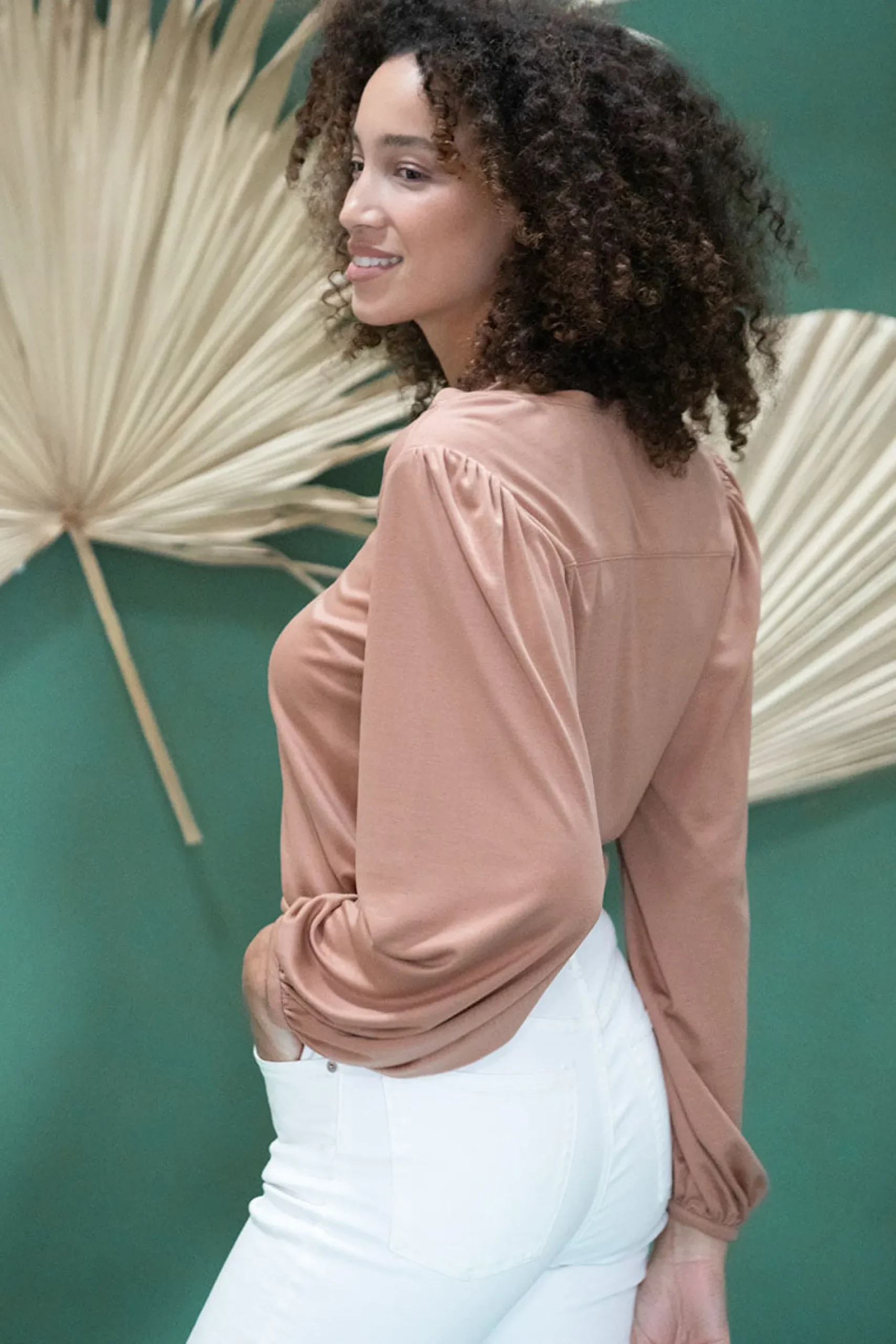 top_kalmia_kamel_2.webp Top Kalmia Kamel