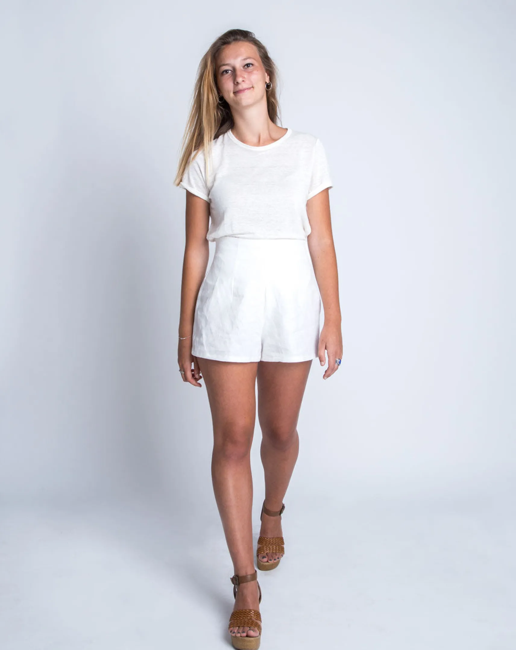 weisse_leinenshorts_zef_2.webp Weisse Leinenshorts Zef