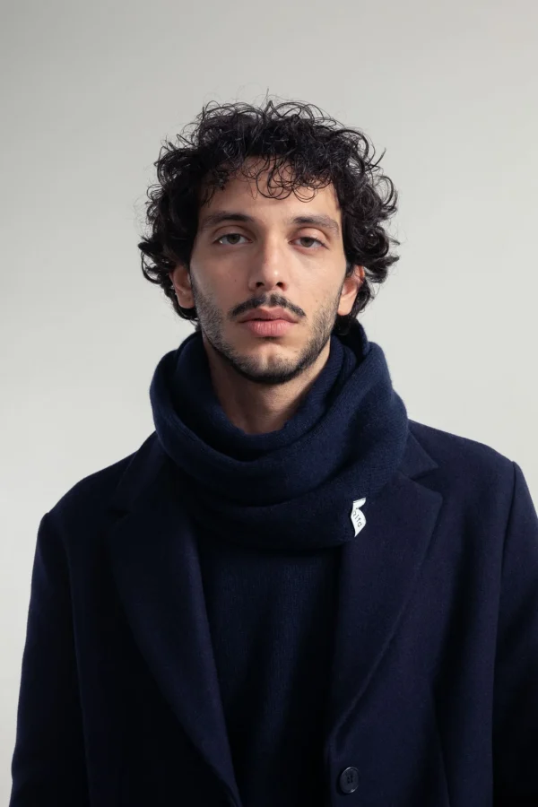 Halswärmer aus recycelter Wolle Mima Navy