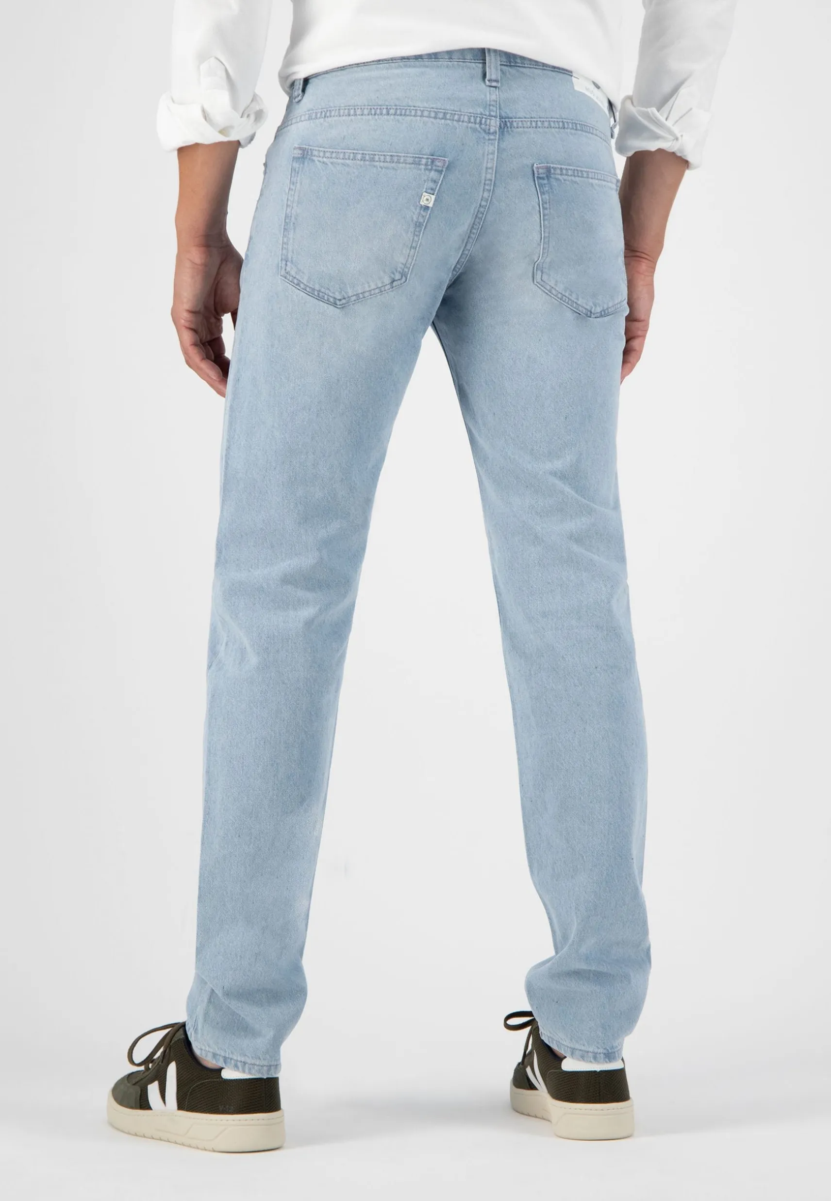 regular_tapered_jeans_dun_2.webp Regular Tapered Jeans Dunn Sun Stone
